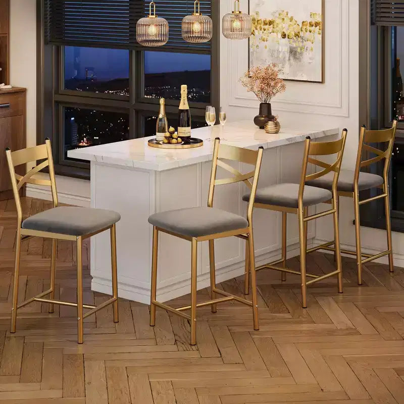Set di 6 Sgabelli da Bar Altezza Bancone 26 con Telaio in Metallo, Schienale Ergonomico Dritto, Spessi Cuscini Impermeabili Rivestiti in Pelle PU