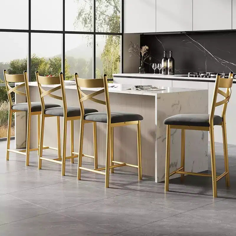 Set di 6 Sgabelli da Bar Altezza Bancone 26 con Telaio in Metallo, Schienale Ergonomico Dritto, Spessi Cuscini Impermeabili Rivestiti in Pelle PU