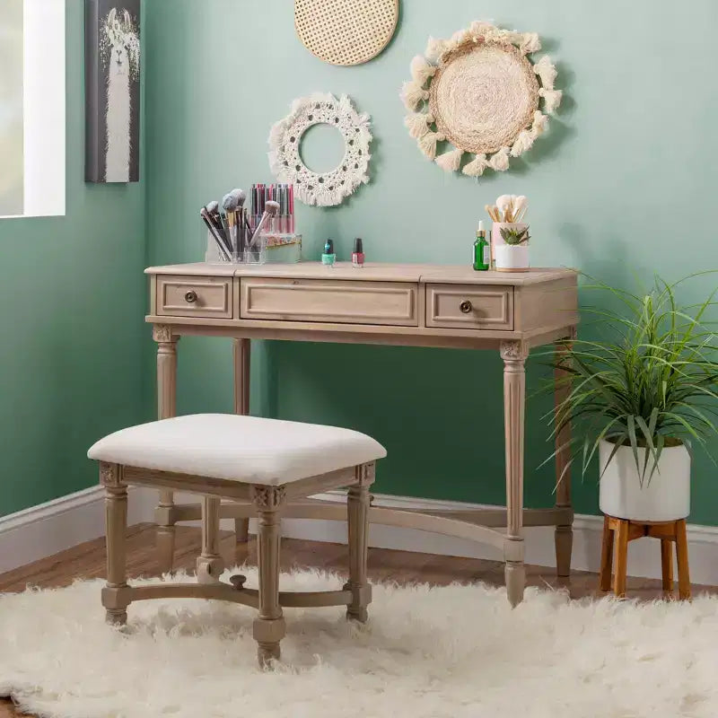 Cyndi Set Toeletta Tradizionale in Legno Lavato con Sgabello e Contenitore, Sedile Imbottito Beige - Linon