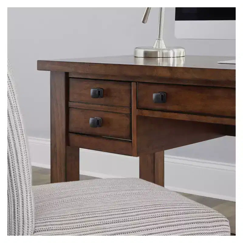 Scrivania direzionale Tahoe – Acero anticato – Home Styles: Mid-Century Modern, Struttura in legno massello, Cassetti contenitore