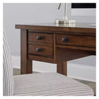 Scrivania direzionale Tahoe – Acero anticato – Home Styles: Mid-Century Modern, Struttura in legno massello, Cassetti contenitore