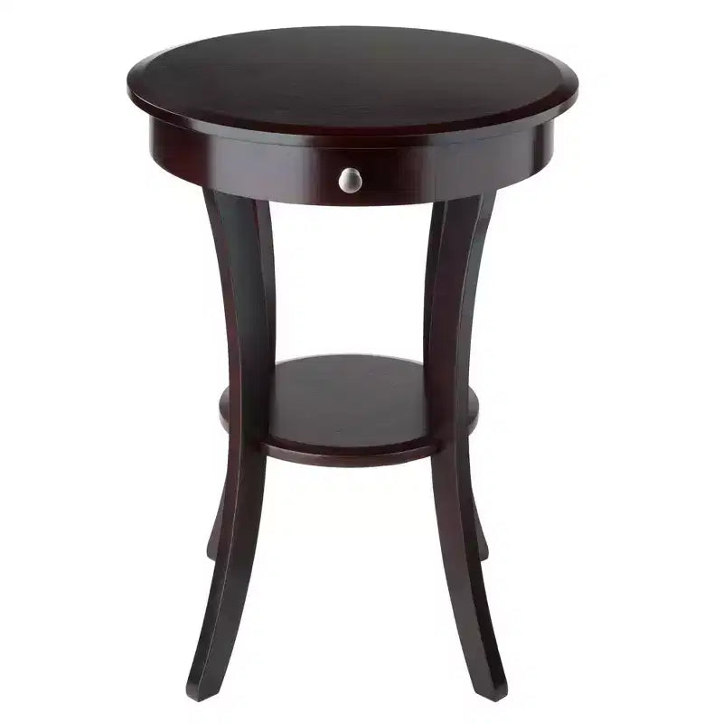 Tavolino rotondo d'accento Sasha - Cappuccino - Winsome: Gambe svasate, Legno composito, Ripiano portaoggetti