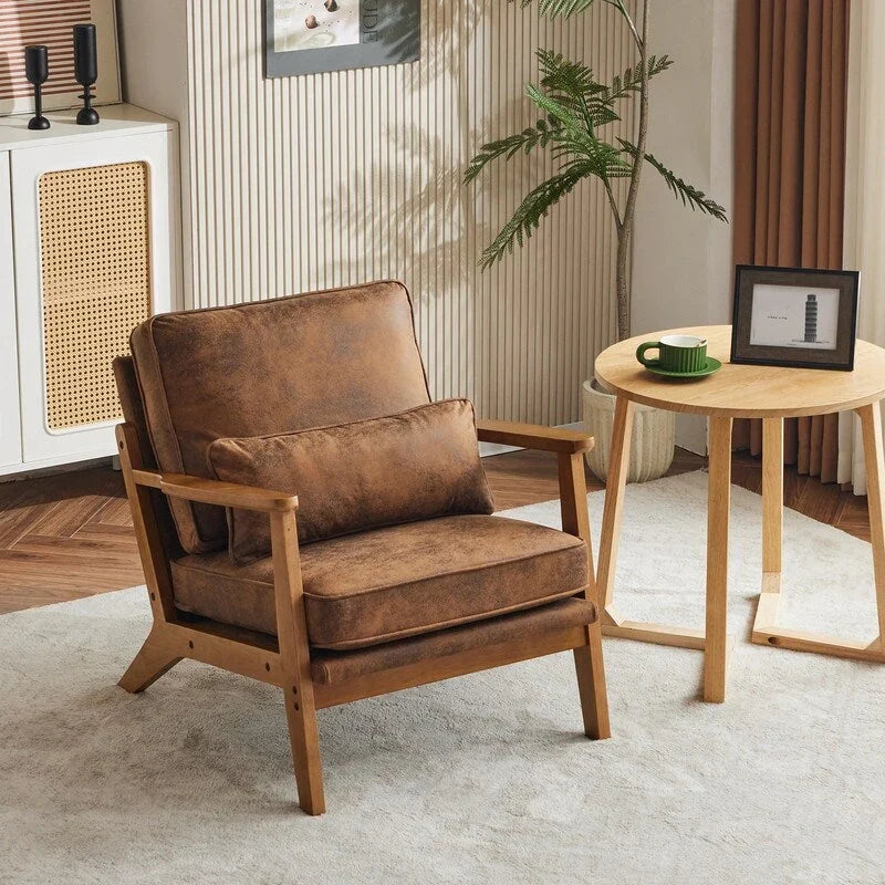 Poltrona d'accento rivestita in misto lino con gambe in legno e un cuscino, beige