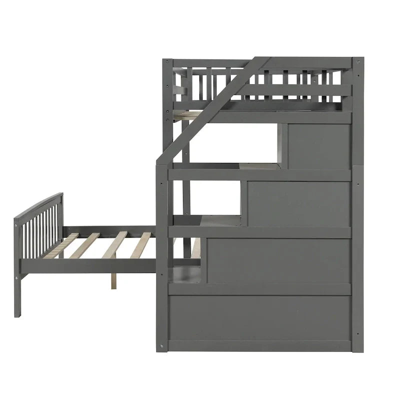 Letto a soppalco in legno per due persone con scale, sponde alte e scaletta