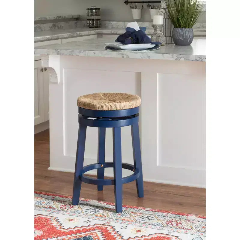 Sgabello da bar senza schienale Noah Swivel, altezza bancone - Powell