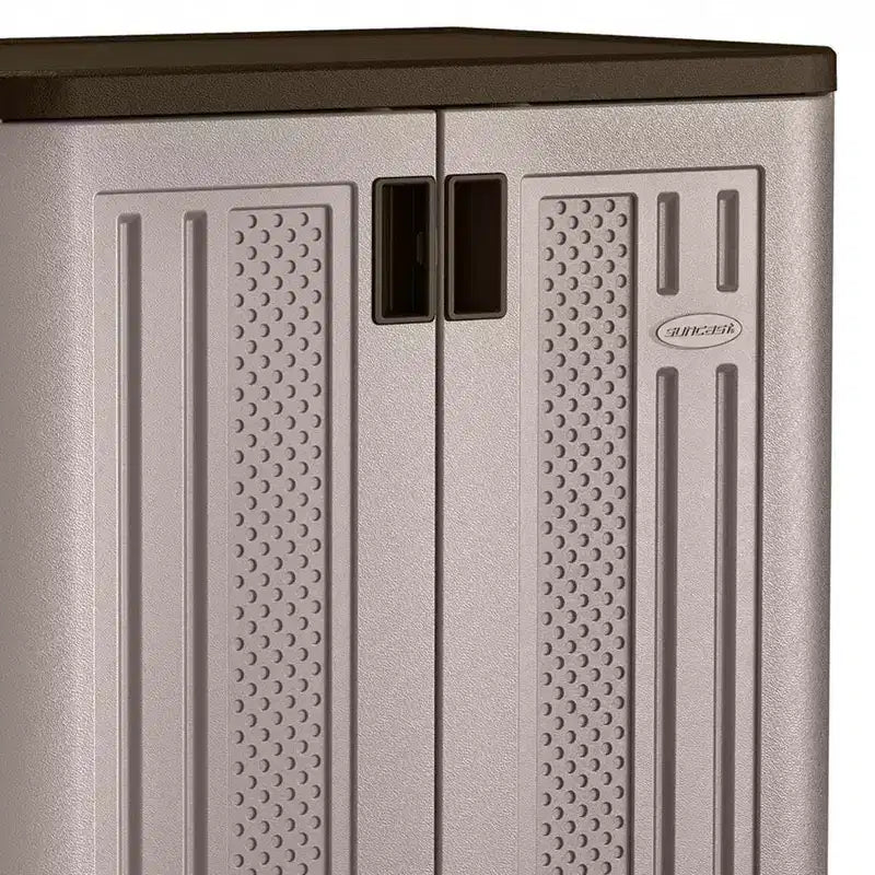 Mobile di base Suncast da 9 piedi cubi con ripiani, metallizzato platino/ardesia