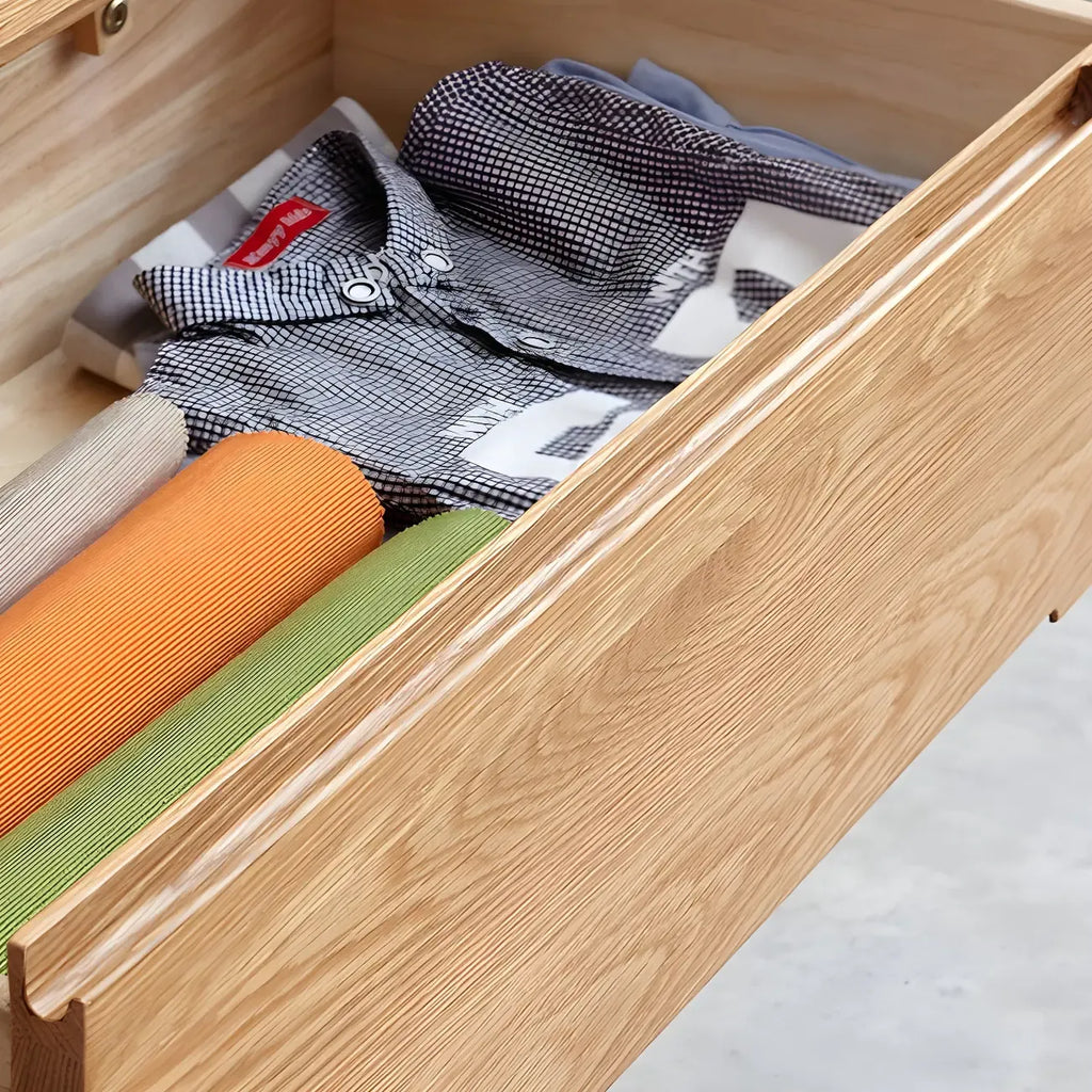 Comò doppio tradizionale in legno di rovere naturale per camera da letto