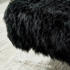 Pouf Andral Contemporaneo in Pelliccia Sintetica Acrilica di Silver Orchid