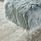 Pouf Andral Contemporaneo in Pelliccia Sintetica Acrilica di Silver Orchid