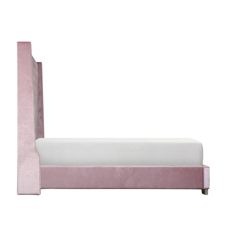 Letto con pannello trapuntato rivestito in velluto rosa Newell