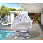 LeisureMod Sedia a Uovo Sospesa per 2 Persone con Supporto - Dondolo Pensile per Esterni/Interni in Rattan Intrecciato con Cuscini