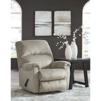 Poltrona reclinabile Stonemeade di Signature Design by Ashley